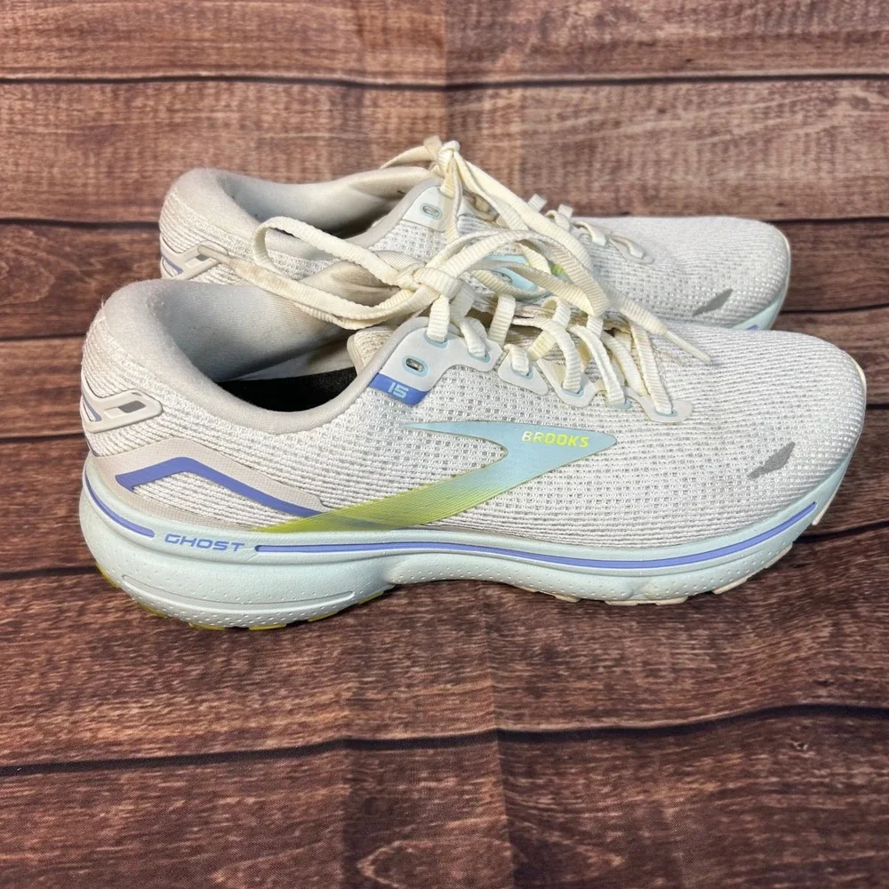 Brooks Ghost 15 Womens Running Shoes Cream White Lavender 1203801B130 Size 9